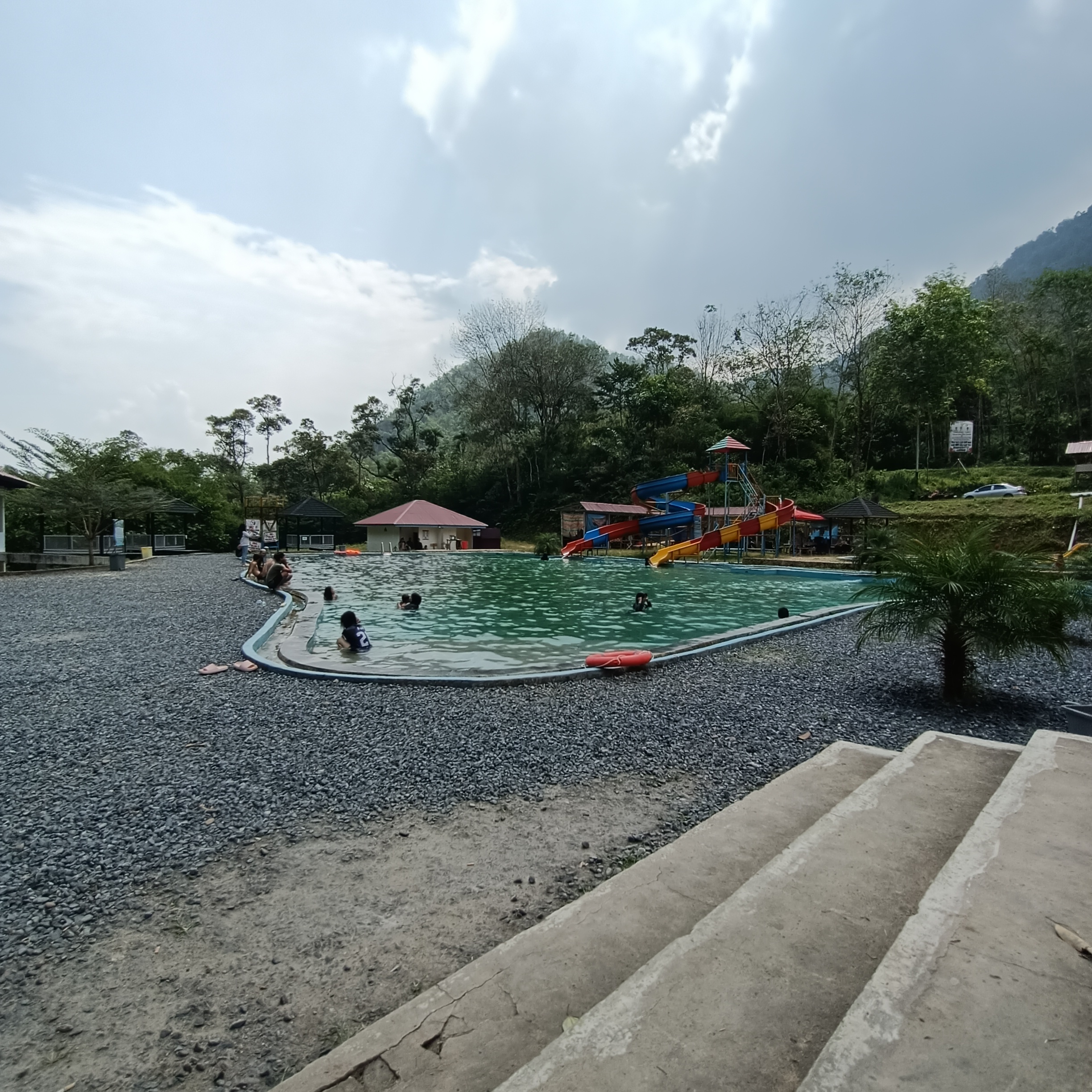 peningkatan-jumlah-kunjungan-wisata-lembah-mangkisi-pada-hari-libur